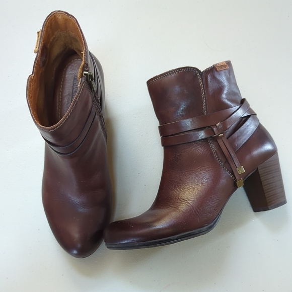 PIKOLINOS, Verona, Dark Brown Leather Heeled Ankle Boots. Sz 39 (8.5-9) - Picture 1 of 12